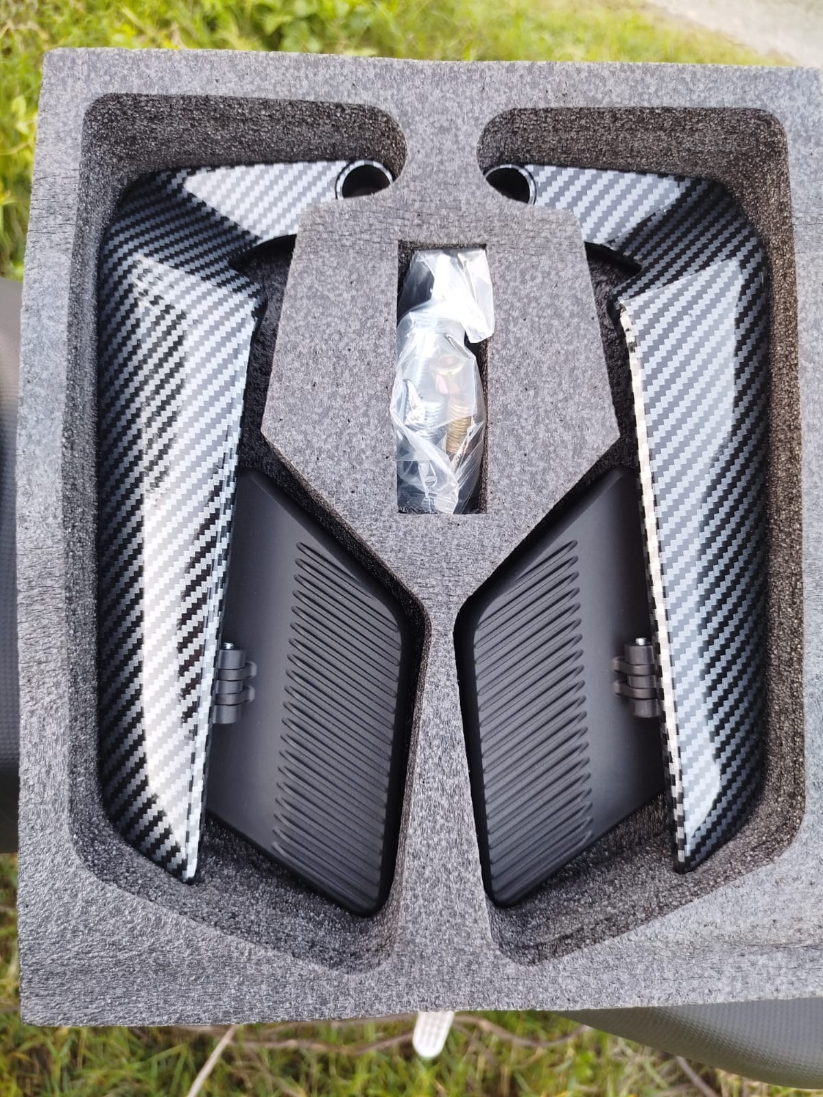 Carbon Mirror